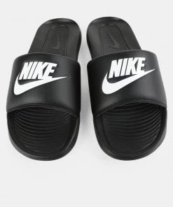 Nike Mens Victori One Footwear 11 Nike Mens Victori One Footwear